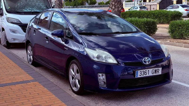 Toyota Prius Advance Hybrid 2010